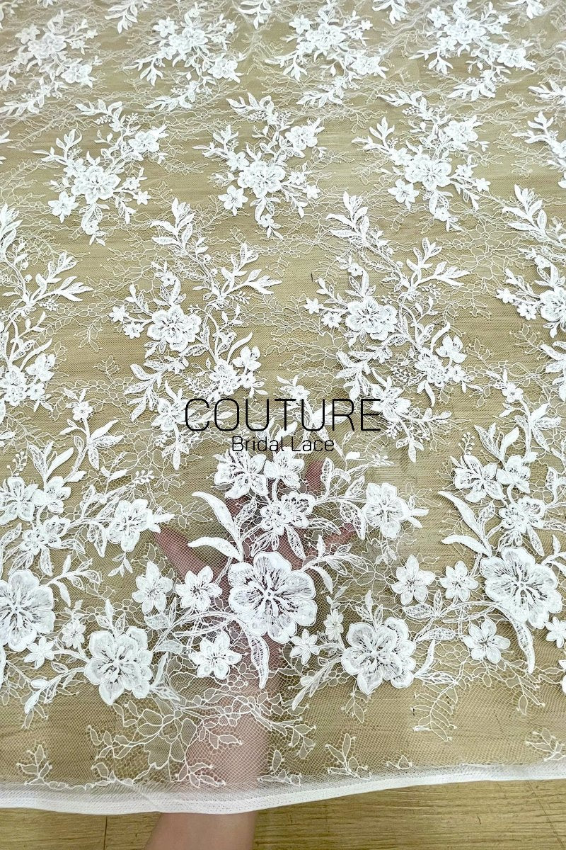 Floral Lace: Dense Allover Floral with Scalloped Border, 3 Meters