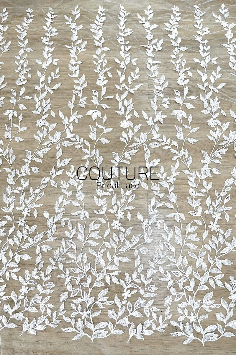 Floral Lace: Ornate Floral Vine with Scalloped Border, 3 Meters