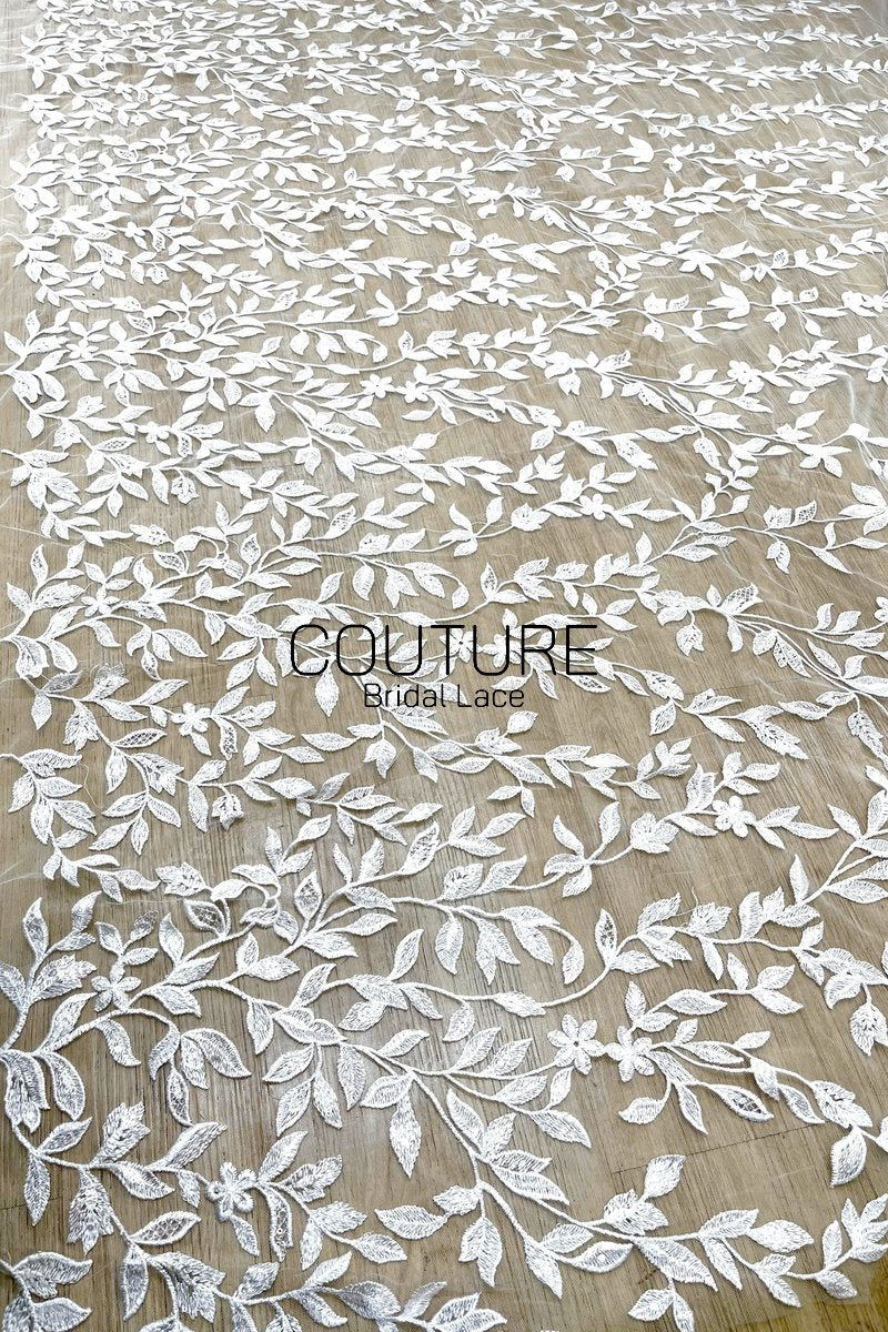 Floral Lace: Ornate Floral Vine with Scalloped Border, 3 Meters