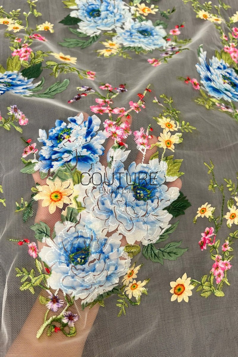 Color Lace: Floral Clusters with Straight Sheer Mesh Edge, 1 Meter
