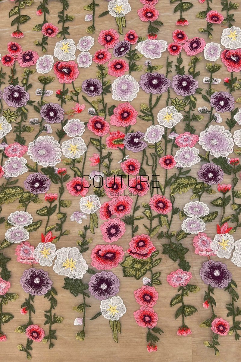Color Lace: Scattered Floral Blossoms with Organic Flowing Vine Scalloped Edge, 1 Meter