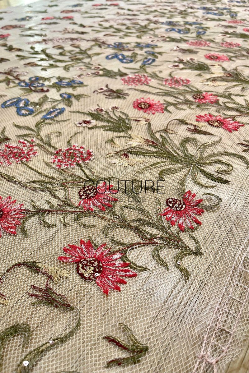 Color Lace: Meadow Wildflower Embroidery with Delicate Scalloped Floral Lace Edge, 1 Meter