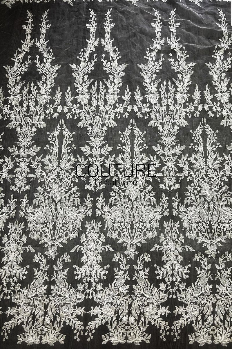 Floral Lace: White Ornate Damask Botanical Bouquets with Elaborate Scalloped Floral Border Edge, 3 Meters