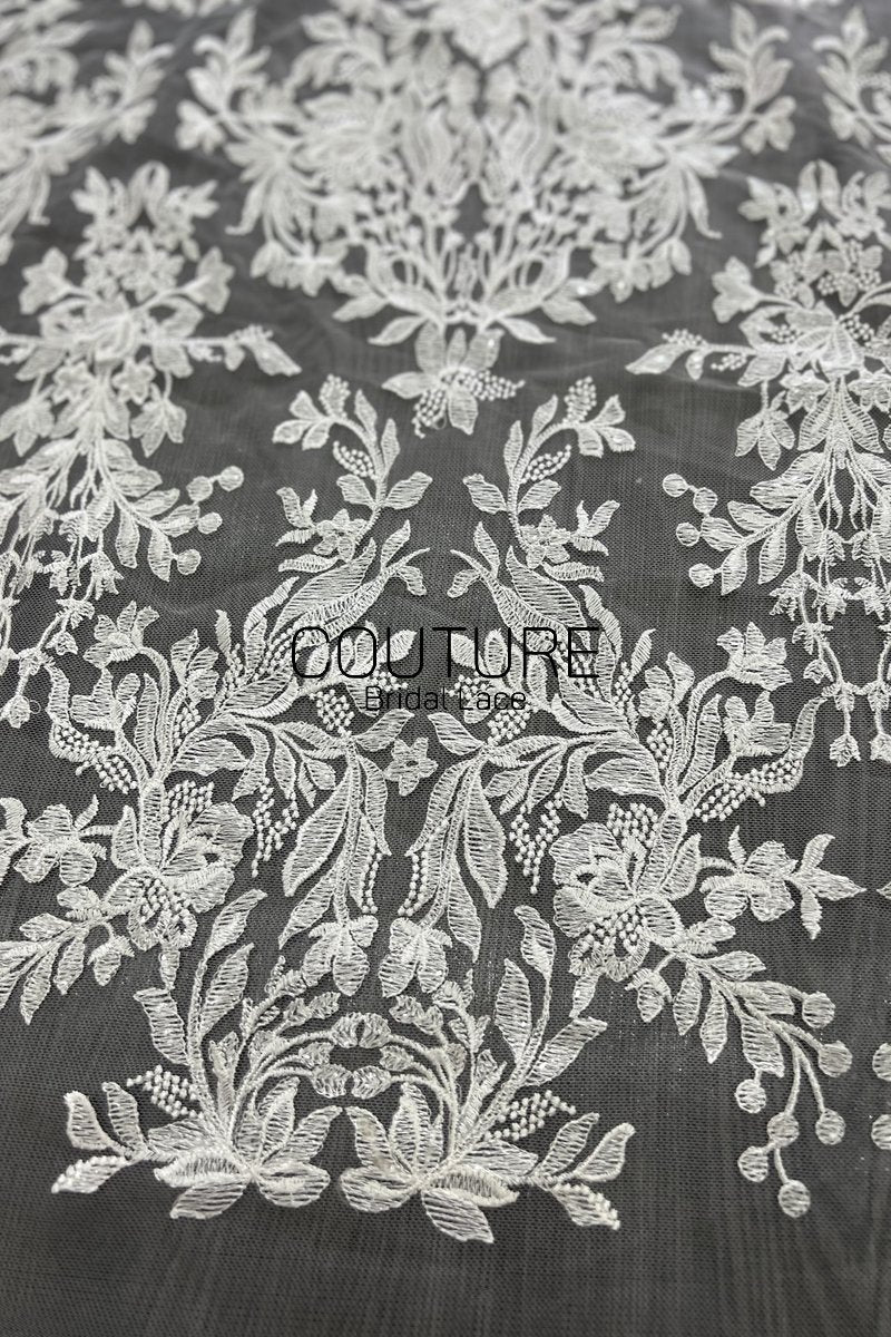 Floral Lace: White Ornate Damask Botanical Bouquets with Elaborate Scalloped Floral Border Edge, 3 Meters