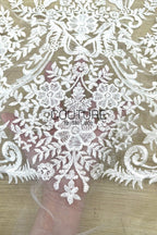 Floral Lace: White Ornate Damask Medallion with Intricate Scrolling Floral Scalloped Edge, 3 Meters