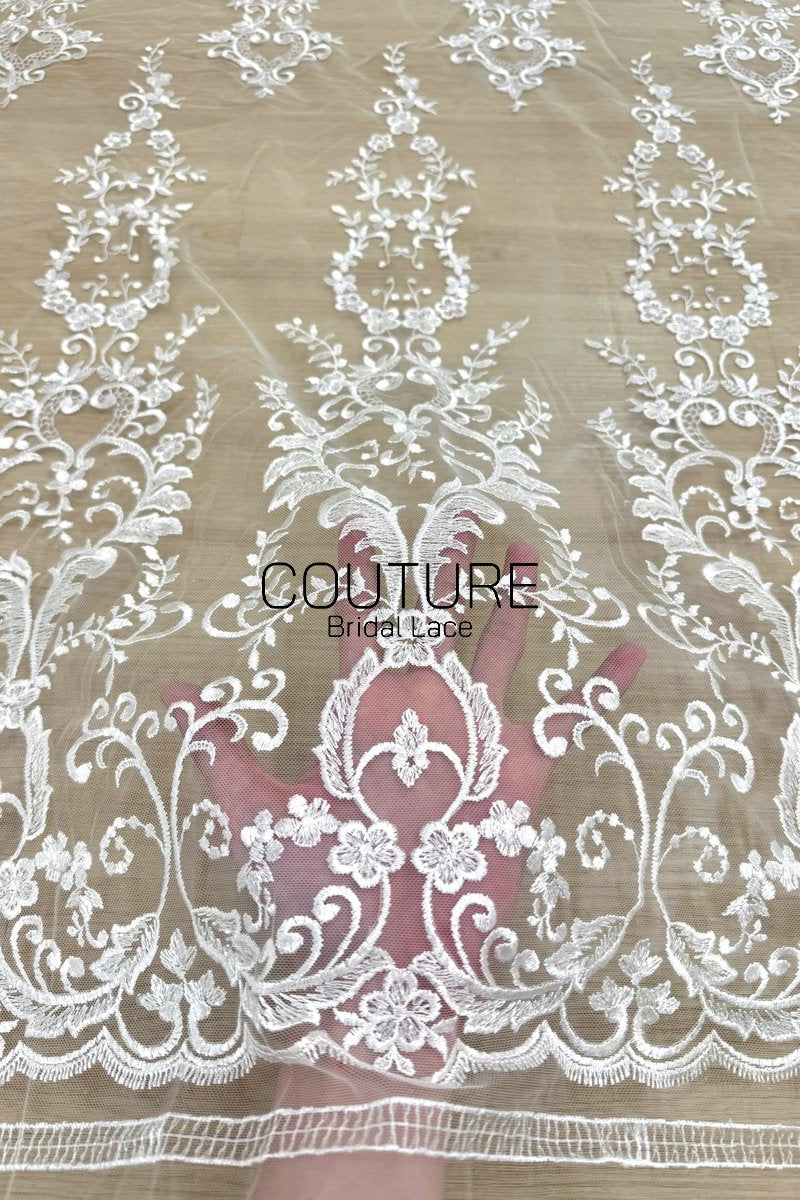 Floral Lace: Ivory Ornate Baroque Scrollwork Vines with Scalloped Floral Edged Border, 3 Meters