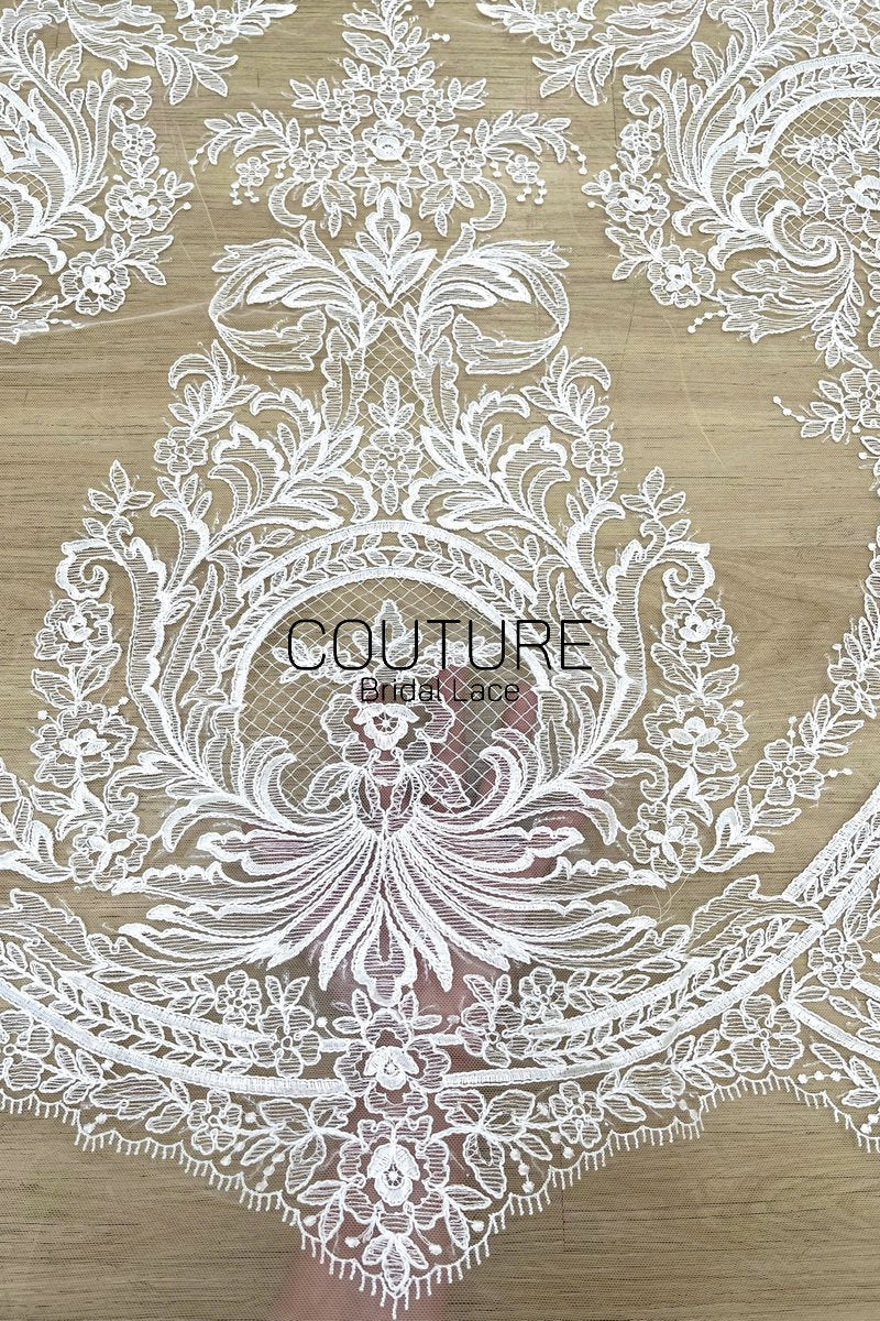 Floral Lace: White Baroque Floral Damask Medallion with Ornate Scalloped Floral Border Edge, 3 Meters