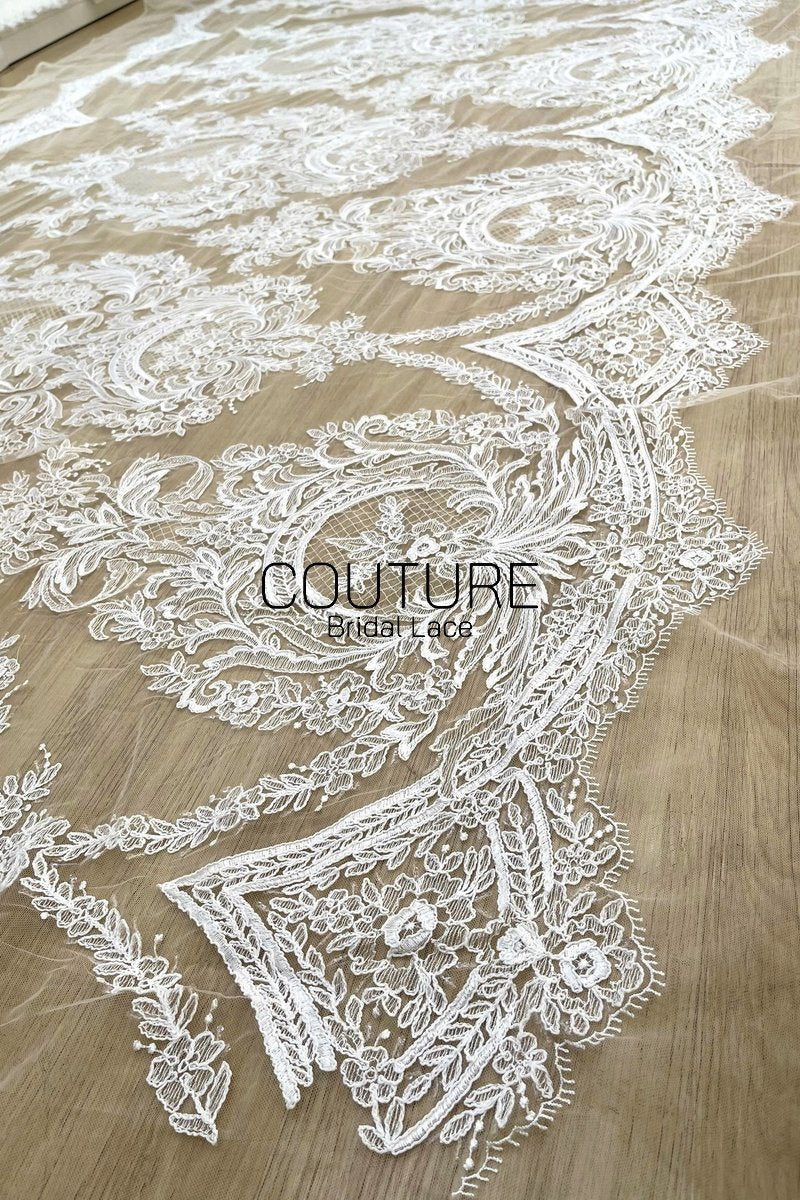 Floral Lace: White Baroque Floral Damask Medallion with Ornate Scalloped Floral Border Edge, 3 Meters