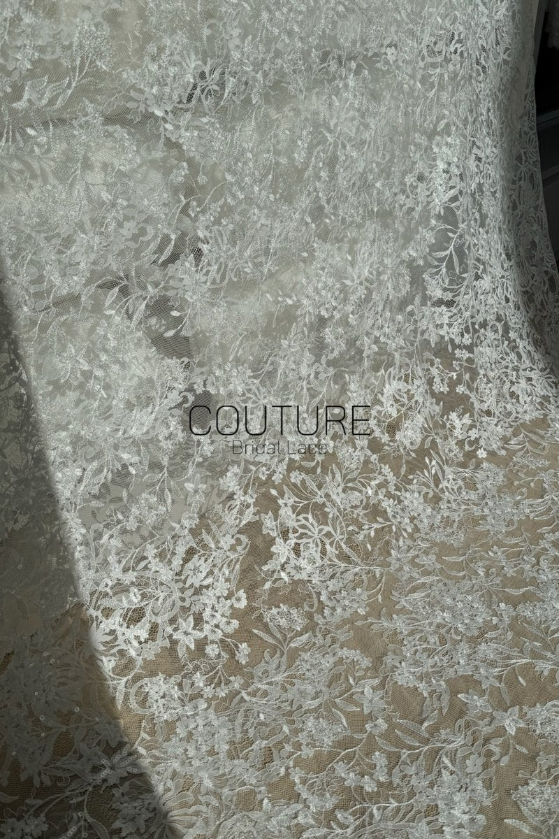 Sequins Chantilly Lace: White Delicate Floral Vine Pattern With Intricate Scalloped Floral Edge, 3 Meters