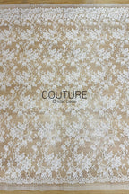 Chantilly Lace: White Large-Scale Scrolling Floral Vine Clusters with Fan Petal Sunflower Border, 3 Meters