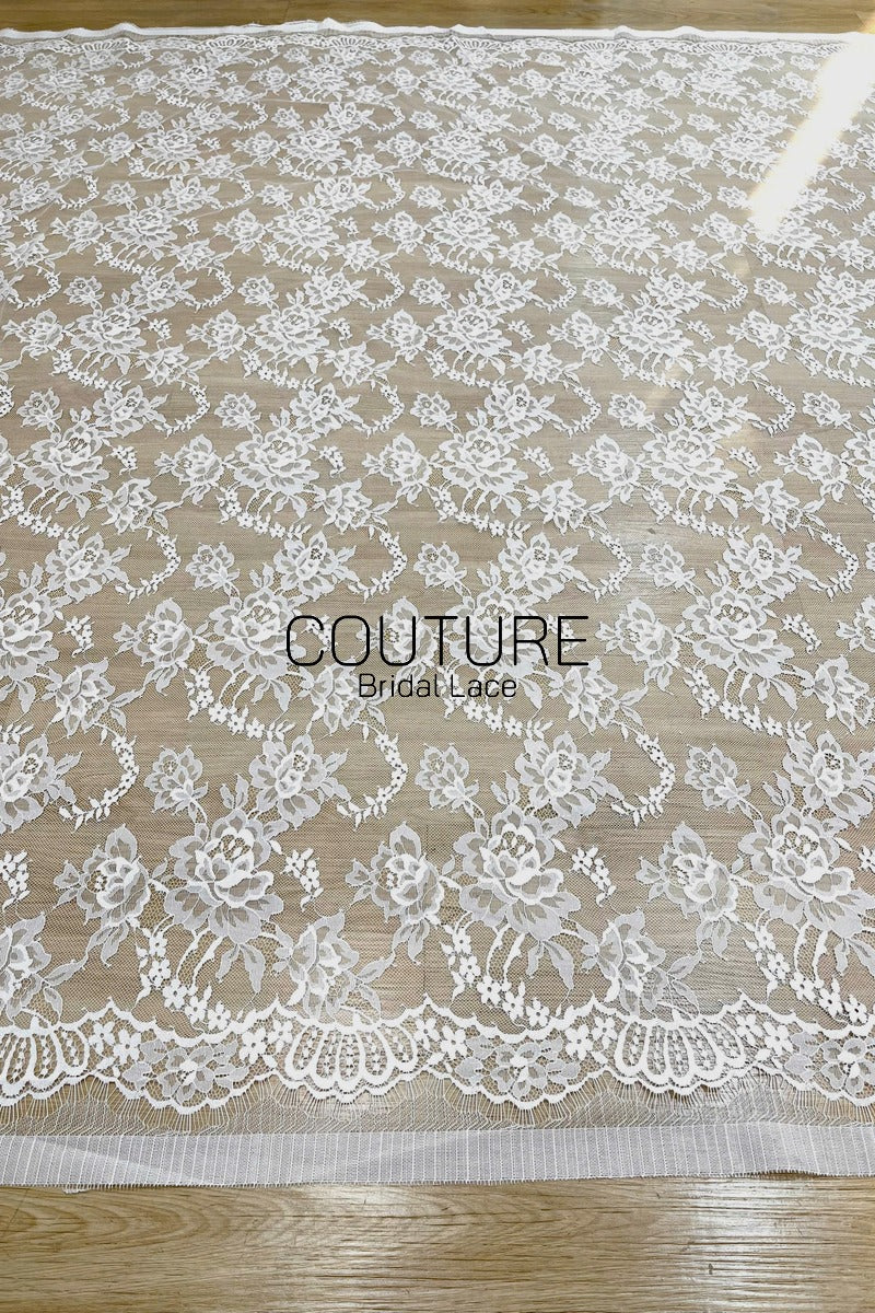 Chantilly Lace: White Scattered Large Rose Clusters with Broad Leaves and Double Loop Scalloped Border, 3 Meters
