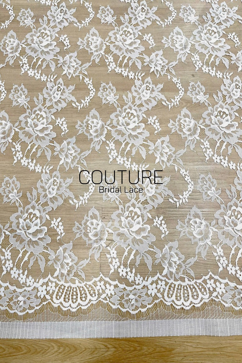 Chantilly Lace: White Scattered Large Rose Clusters with Broad Leaves and Double Loop Scalloped Border, 3 Meters