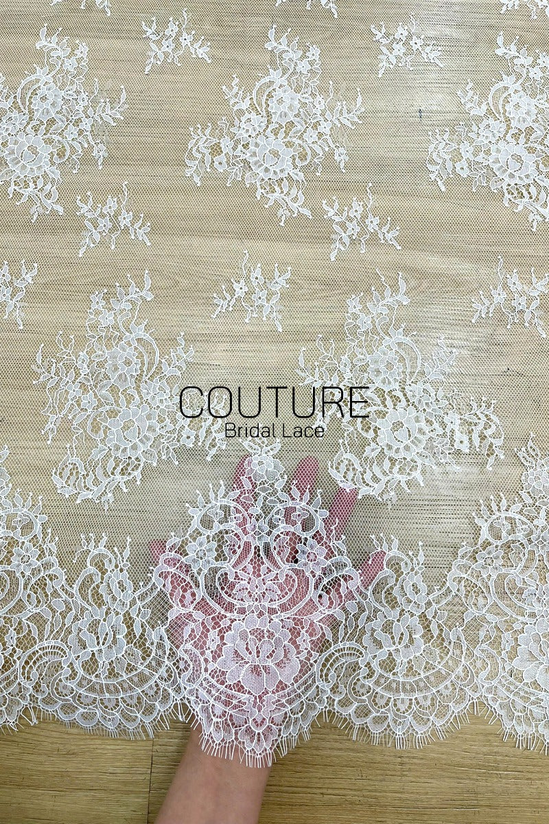 Chantilly Lace: White Scattered Floral Clusters with Trailing Vine Sprigs and Baroque Arch Scalloped Border, 3 Meters