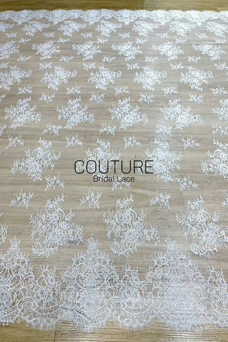 Chantilly Lace: White Scattered Floral Clusters with Trailing Vine Sprigs and Baroque Arch Scalloped Border, 3 Meters