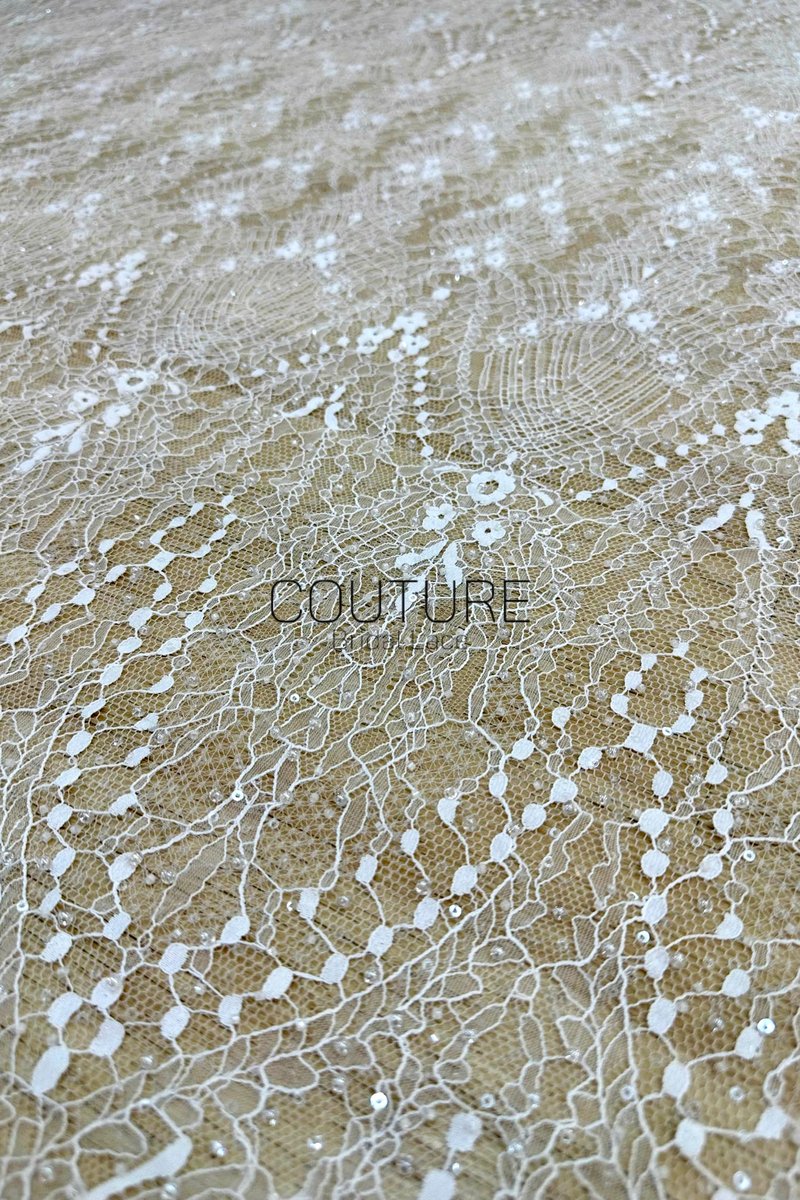Beaded Chantilly Lace: White Delicate Floral Vine with Scalloped Eyelash Fringe Border Edge, 3 Meters