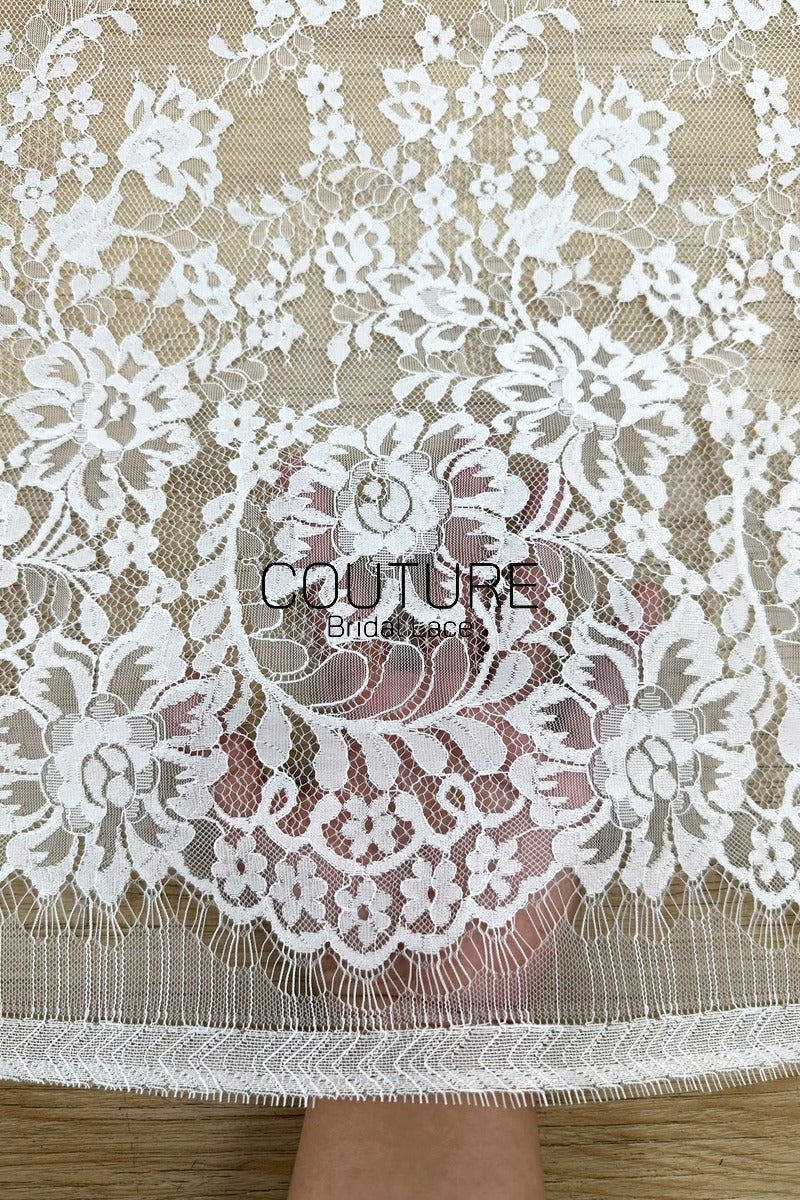 Chantilly Lace: White Allover Rose and Daisy Floral Sprays with Scalloped Floral Garland Border, 3 Meters