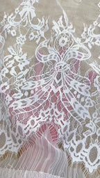 Chantilly Lace: White Ribbon Bow Floral Bouquet Grid with Ornate Arch Openwork Border, 3 Meters